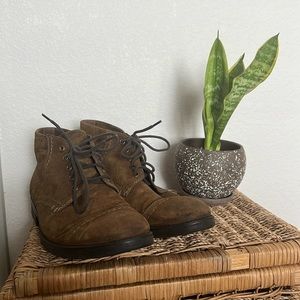 Men’s Brown Suede Ankle Boot